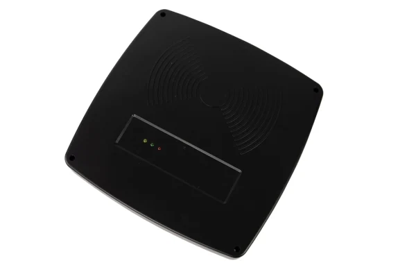 Czytnik kontroli dostępu RFID 125 kHz średniego zasięgu Wiegand 34 SecureEntry-CR200WG